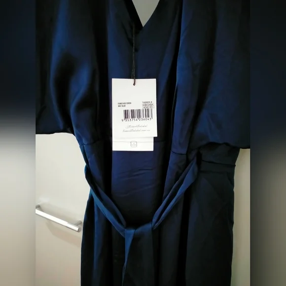 Brand New dresses - Picture 4 of 6